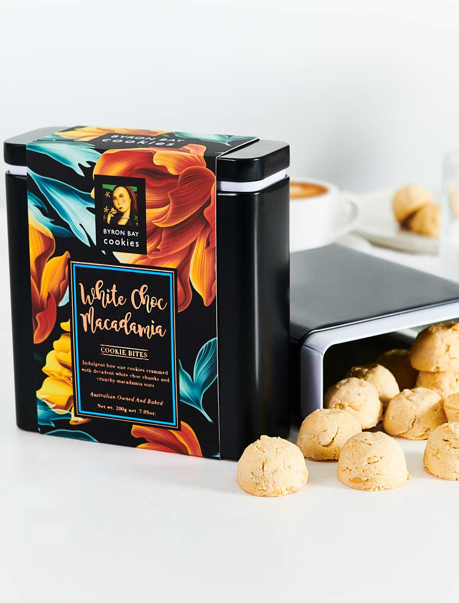 White Choc Macadamia Gift Tin 200g