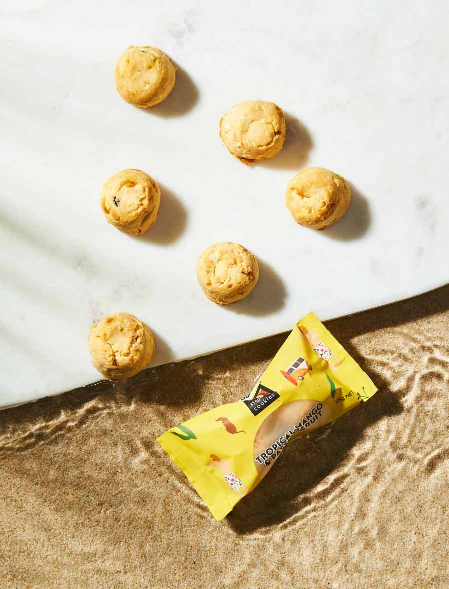 Tropical Mango & Passionfruit Cookie Bites 25g